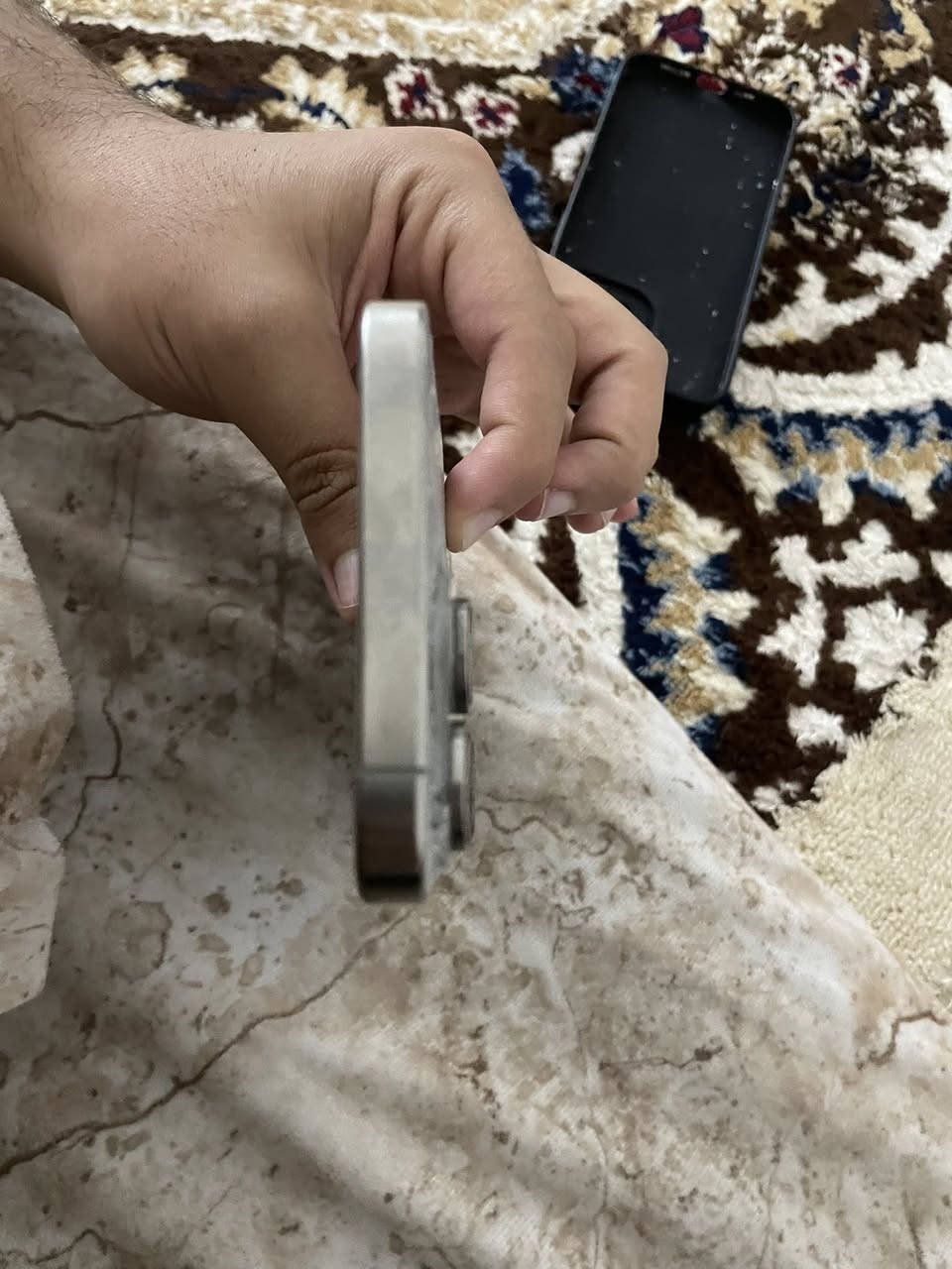 السلام عليكم ايفون 15برو ماكس ذاكره 512 بطاريه 87 ZAامريكي ارقه شي بسوك الون مميز شاشه شغاله كلشي شغال وكلو شرط ما امبدل اي شي ما مفتوح ولا شي وانته تفتحو وتبدل بيدك رقم ***********بس وتساب او تعال خاص🤍🤍
