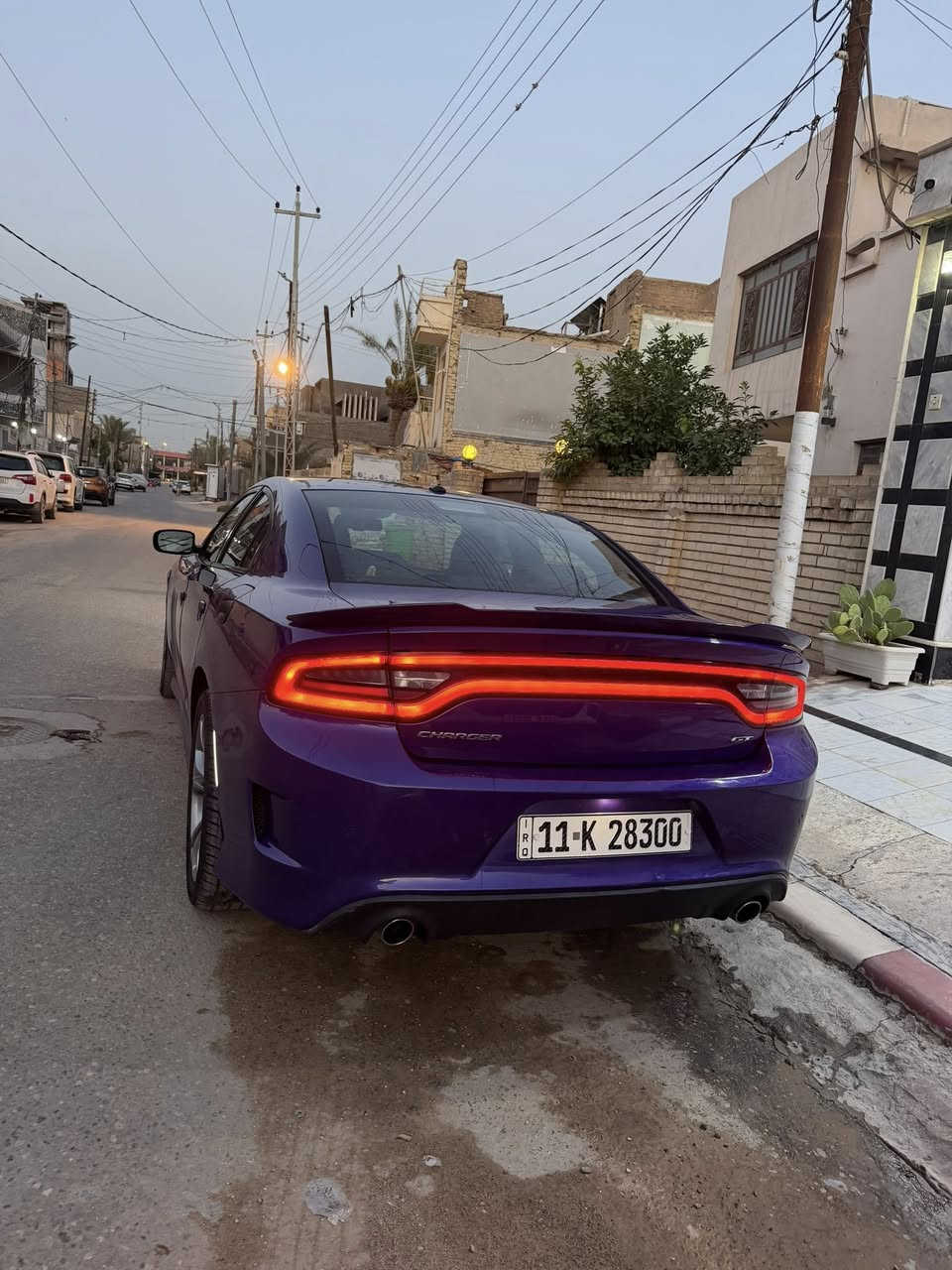 جارجر 2019(خليجي
 خليجي هارلم)
لون مميز بنفسجي
داخل ابيض

السياره مواصفات (GT)  فول 1/1 

بيه جاملغ مبدل نفس لون وبيه رصعات بقماره راجعه BDR
سوناره بارحه سويته 

السياره ماشيه 72محرك كير كفاله

رقم بغداد (سنويه جديده ) بأسمي 

السياره دينار متصرف عليها جاهزه من جميع النواحي 

عنوان السياره / بابل مركز المدينه 

سعر 225$سعر بيع وبيه مجال بسيط

***********/ للاتصال
