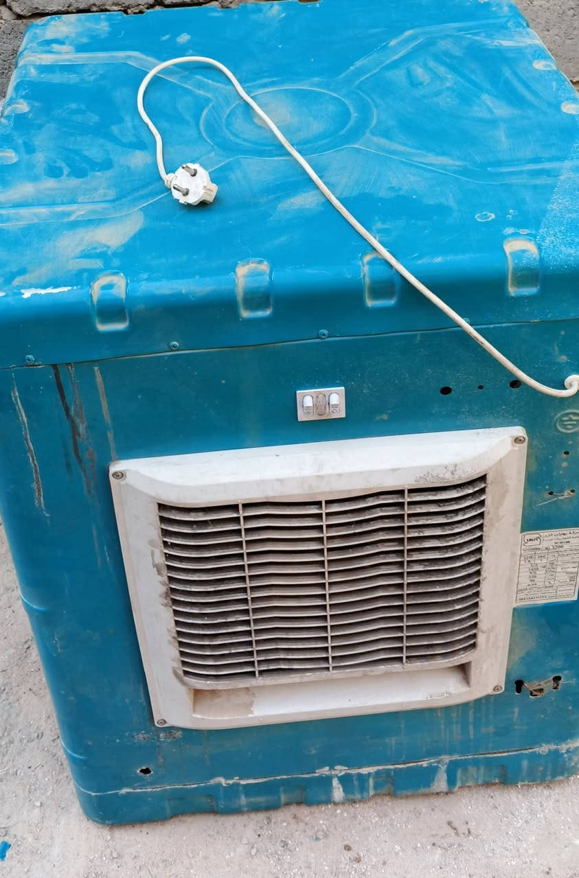 مبردة للبيع حجم وسط 
بيبان بلاستك
سرعتين شغاله على الفحص المكان حي ميسان


**إذا كنت صاحب هذا الإعلان وتريد حذفه لأي سبب، رجاءا أرسل رسالة إلى الدعم الفني**