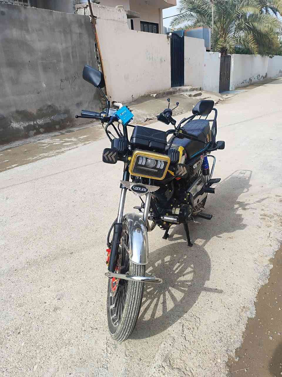 السلام عليكم من رخصت الادمن دراجه للبيع سيفان 25كامله مكان بعقوبه تقاطع الساده السعر 750وبيه مجال رقم*********** غير متواجد فيس اذا شراي رمش واني اخبرك
