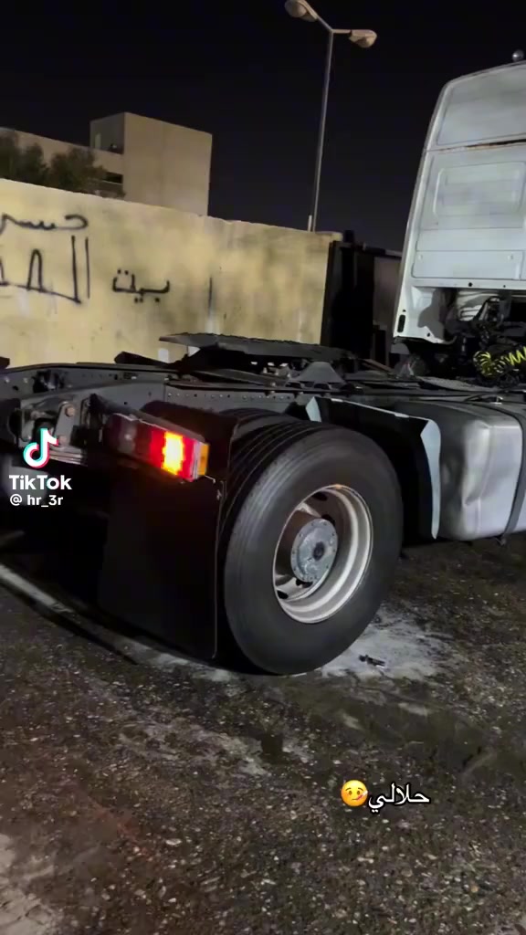 كتروز لبيع مديل 2004خليجي سبرك راس وعرباته لبيع بس راس هم ترهم تخم تاير تبريد ما ناقصه شي +964 774 775 4905


**إذا كنت صاحب هذا الإعلان وتريد حذفه لأي سبب، رجاءا أرسل رسالة إلى الدعم الفني**