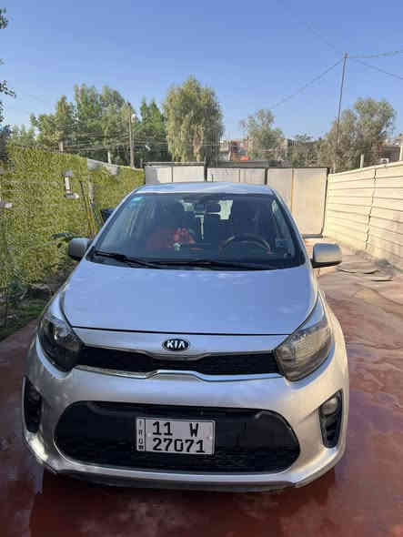 للبيع كيا بيكانتوو  2020 
رقم بغداد الدولي الجديد 
وارد خليجي
محرك 4 سلندر 
كير اوتوماتيك 
شاشه كبيره اندرويد مع كامره خلفيه دواره 
سويچات عدد 2 
ويل كب بلادي 
تخم تاير نظيف 
باتري جديد 
داخل نظيف جداً 
تبريد ممتاز 
السعر   107 ورقه وبيها مجال بسيط جداً 
مكاني الأمين الثانية
 
‏‭0770 927 8655‬
