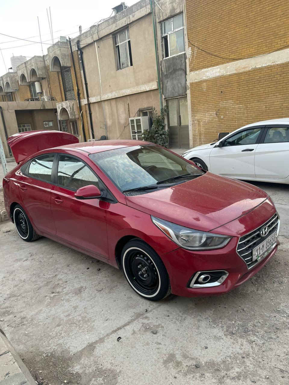 سلام عليكم
اكسنت 2020  امريكي بيها صبغ بنيد جاملغ وباب صفحة سايق مكينة 1600 دوش دبل نوزل سيارة جاهزة للاخير ربع دينار متصرف عليها للمراوس فقط سعره 110شعندك نزل ***********
