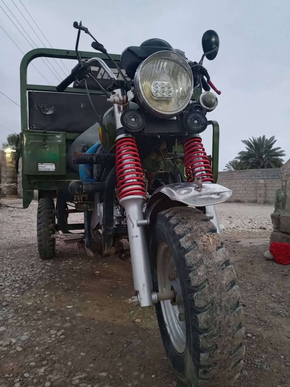 اسلام عليكم يوجد ستوته موديل 2020 شرط الشاصي ولحيم الرگبه كهربائيات بيه فقط دشلي الثالث عاطل والباقي شرط المكان ناحية الزاب السعر 850 وبيهه مجال للاستفسار الاتصال على الرقم ***********
