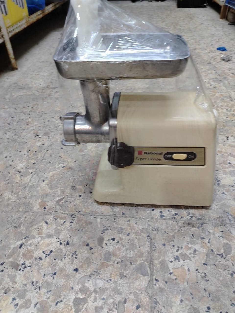 مثرامه لحم. ناشنال. ياباني الاصلي مستخدم. نضيف جدأ   للحجز. التواصل خاص


**إذا كنت صاحب هذا الإعلان وتريد حذفه لأي سبب، رجاءا أرسل رسالة إلى الدعم الفني**