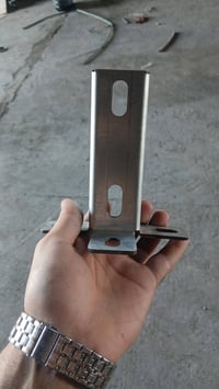 متوفر اكسسورات الطاقه الشمسيه للتواصل  07707070425 07880022121