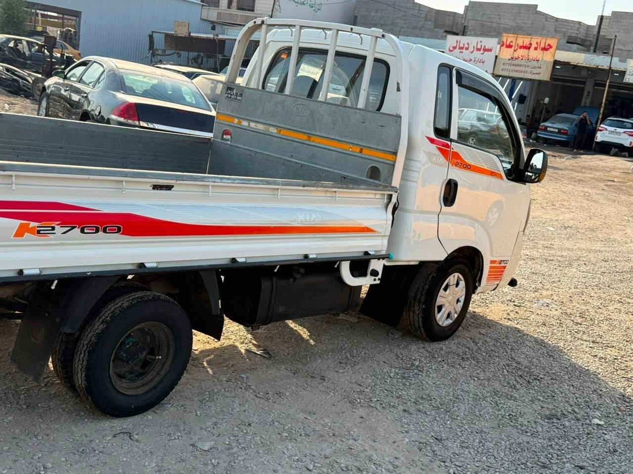 كيا بنكو  موديل ٢٠١٦.    مكينة ٢٧٠٠ كفاله عامة لا تنقيص لا بخار تخم تاير رقم بغداد دولي  مكفولة من الضربة والصبغ  السعر ١١٠ وبيها مجال بسيط لتواصل الاتصال  *********** ديالى بعقوبة
