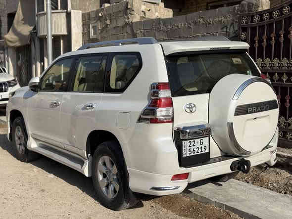 السلام عليكم 
برادو 2017
سياره مواصفات TX.L
فول ورقم أربيل بأسمي 
ماشيه 97 ألف بلادي 
محرك 6 سلندر 
سياره حيل جديده بيها بس قبغ الصندوق كلير اثر شخط 
تخم تاير جديد دوشمه دهن سياره مال بيت ومعتنين بيها 
مكانها بل رمادي 
السعر 36 ألف وبيها مجال 
***********
***********
