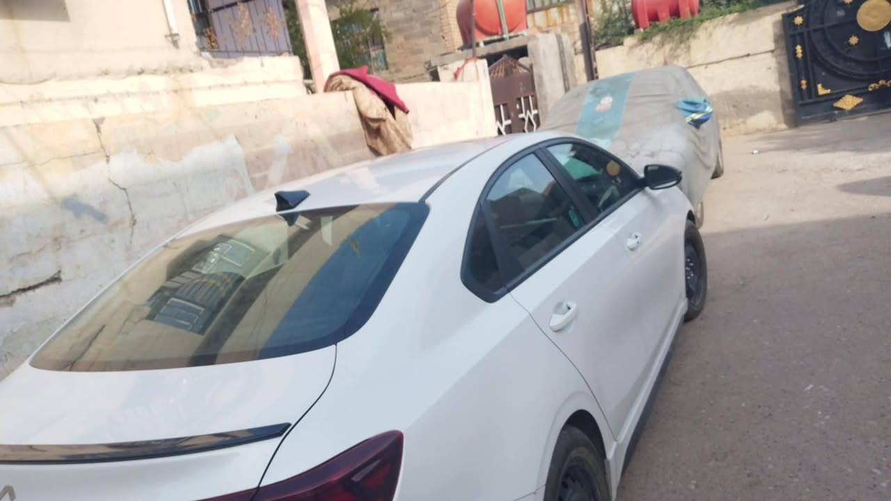 فورتي تيربو فول مواصفات راقم  بغداد سياره ليبل واحد بدون تبديل كل المواصفات بيهة المعروفه عن الفورتي معروضه 140مكان السياره بغداد ***********

