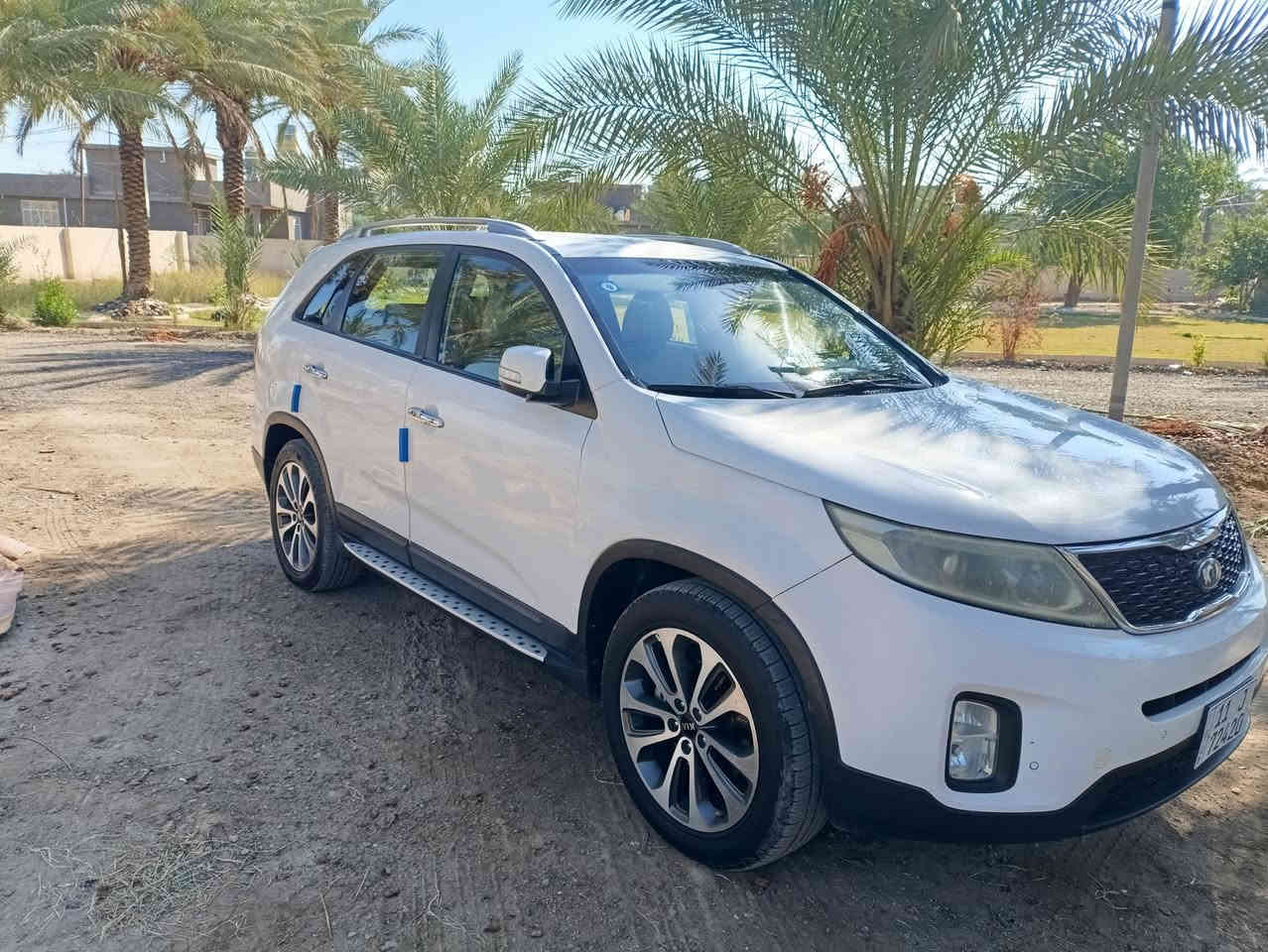 السلام عليكم سورنتو خليجي مكفوله 
فول مووصفات ما عده تنتنه 
بصمت تشغيل بصمت ابواب رادارات اماميه وخلفيه 
ماشي 170الف سونراه موجود بل منشور
سعر 185وبيه مجال حك جيه 
رقم الهاتف ***********
عنوان بابل حصوه
