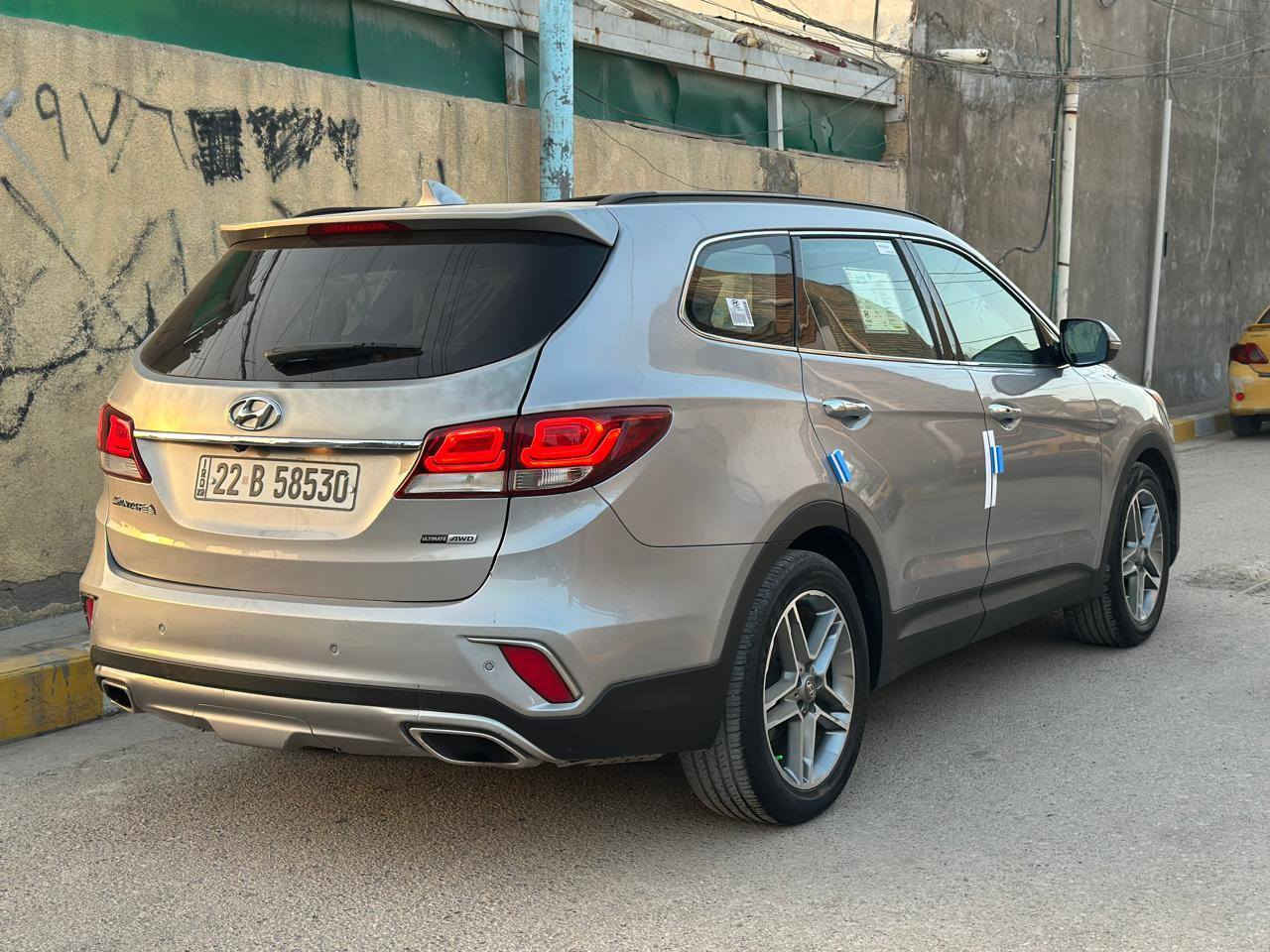 #بيع #مستعجل سنتافي كراند موديل 2017 وأرد أمريكي حادثهه جاملغ وبنيد بدون دواخل سونر مرفوق  فول مواصفات 1/1مكينة 6 سلندر   مكينه وكير برغي ممفتوح بيهن 
7 راكب 3 قطع تبريد تحكمات جيهتين بنوراما حاكية حساس خلفي وحساس امامي شاشة كامرة دوارة كشنات جلد وكهرباء وهيترات وتبريد بل كشنات بصمة تشغيل وبصمت ابواب تشغيل عن بعد  يدات نيكل اشاير بلمري بردات ابواب خلفية داخل بيجي وصاج جنطة كهرباء ليت زنون بكلايت لد  لد نهاري ويل كب كروم نضام يكو قتصاد بانزين مانع تزحلق نضام سبورت رادارات جانبية وبيهة مواصفات اكثر صدر امامي وخلفي جدد تبريد ثلج تخم تايرات جدد كهربائيات كلهة شغالة سياره جاهزه من كل شي اي نقص مابيهة سيارة مال بيت سعر ١٦٤ وبيهة مجال للشراي  للستفسار ***********بغداد  البلديات رقم اربيل الجديد بسمي تحويل وكاله حاضر
