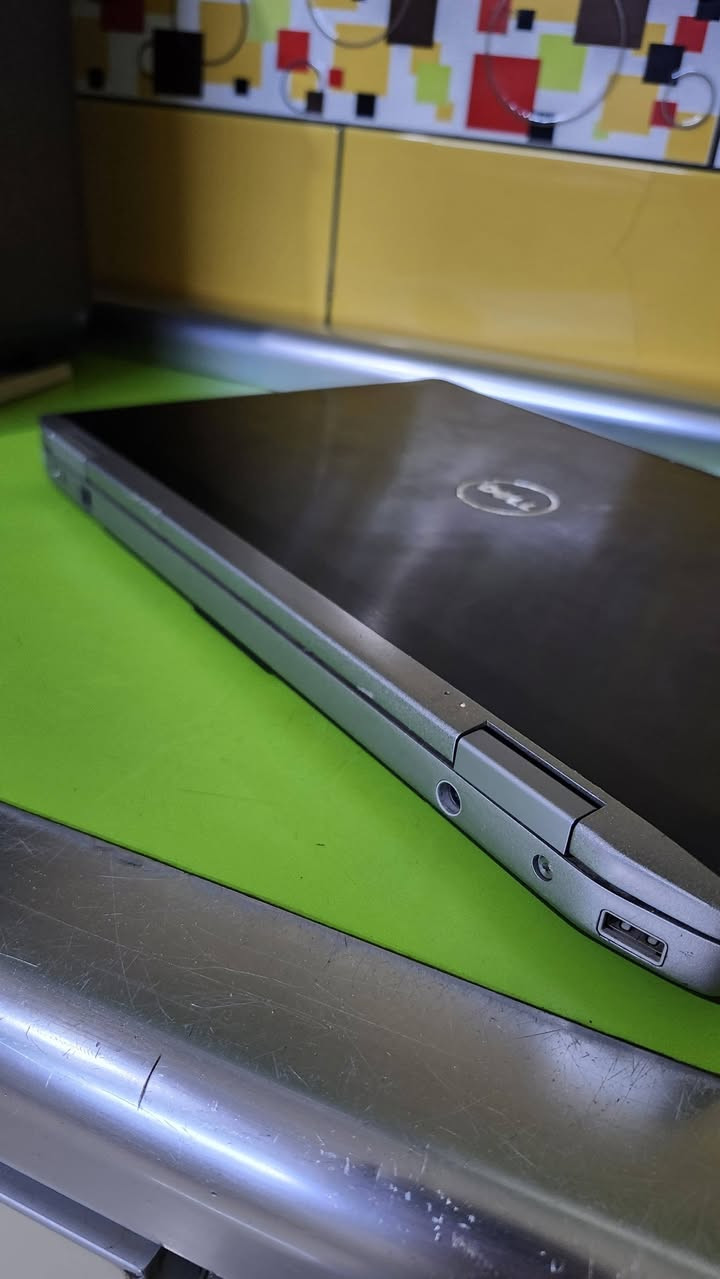 لابتوب Dell Latitude E6520 💻
شاشة 15.6 فريم المنيوم نسخة رجال الاعمال
رامات 8G هارد 500G 
المعالج: Core I7 فئة M 
كرت الشاشة: داخلي + خارجي نوع انفيديا 
ملحقات: شاحنة + جنطة 
السعر: 140 الف فقط 💸
العنوان: بغداد الحرية متوفر توصيل 🚚 
واتساب: *********** ☎️ 
رابط تواصل: https://wa.me/9647733601242

