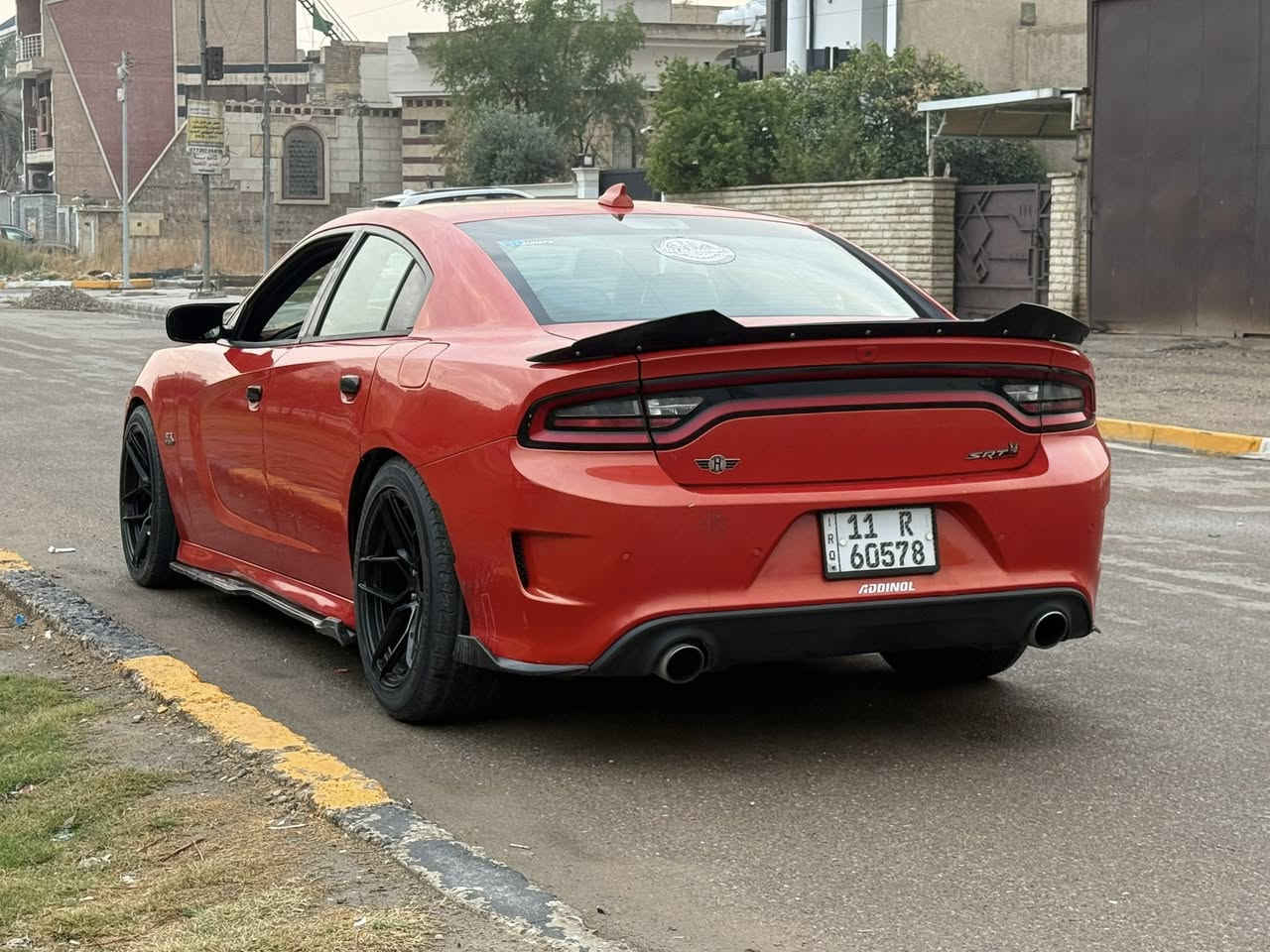 السلام عليكم
للبيع بدون مراوس 
اقره تفاصيله كامله اله تتصل
جارجر SRT 2018 أصل  6400
رقم بغداد دولي هزه وسنويه 
ماشية 
81 الف 
وارقام جدد باسمي
شخصيا
ملاحظه
(الفتحه عمل تحوير بدون كص قماره او تبديل تفتح تنته وتفحص بنط وتكم وقماره كله بلاديه بس الفتحه تحوير مشتغليه شغل بلادي )
سياره أصل لون برتقالي وصابغيه برتقالي ع ذهبي متغير حادثه طخات
حادث سياره منشور ويه صور بدون دواخل لغود شواصي وحوض مكفولات تكم داخليه بلاديات
ايرباك فقط برده
فول مواصفات
فتحه
شاشه جبيره وكامره وحساسات خلفيه
لانج كونترول ودرايف مود ودكمه srt
ونظام ايكو بلادي
شفتات ستيرن وكهرباء وتدفئه ستيرن حرف D
رياضي
غرفه كاملة مال دايتونا
كشنات جلد ومخمل كهرباء وتدفئه تبريد
كشن خزن ميموري
اناره داخليه
سستم صوت 
مكان السيارة بغداد جميلة 
السعر 165ورقة  بي مجال بسيط 
‭0771 306 2339
