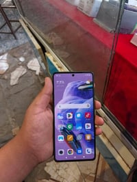 ريدمي نوت 12 YIBO • 12 رام 256 جيجا • الضهر مفطور