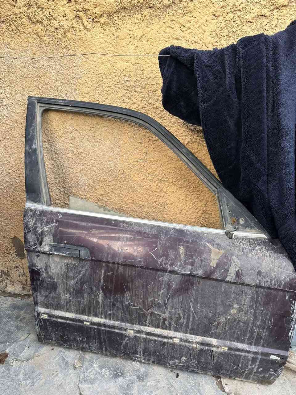 السلام عليكم
غراض 500 للبيع چاملغ + باب كامل مع كيلون وجام وماطور 
***********.  ديالى تقاطع القدس
