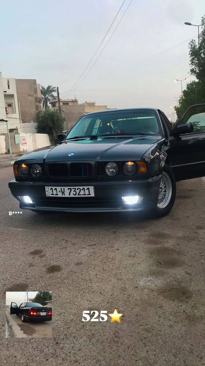 السلام عليكم

BMW1992. 525i

السياره وارد يابان نضيفه بمعنى الكلمه رقم بغداد باسمي تحويل ثاني يوم 

محرك مسكر عدل المرغوب 2500

مواصفات السياره فتحه سقف 

كراسي جلد كهرباء 

برده خلفيه 

بجم دخاني M

ويل كب خليه 

تبريد خير من الله منضومه لايت زنون 

كهربائيات كلها شغاله 

عنواني بغداد 

للتواصل ***********
