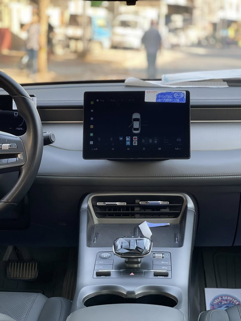 للبيع BYD  كن بلص موديل 2025  ماشيه 17 الف كيلو مكفوله كفاله عامه من صبغ والبارد سعر السياره  18.600 مليون🔒🔒 قفل من الاخير العنوان بغداد الكريعات  للستفسار اتصل ***********
