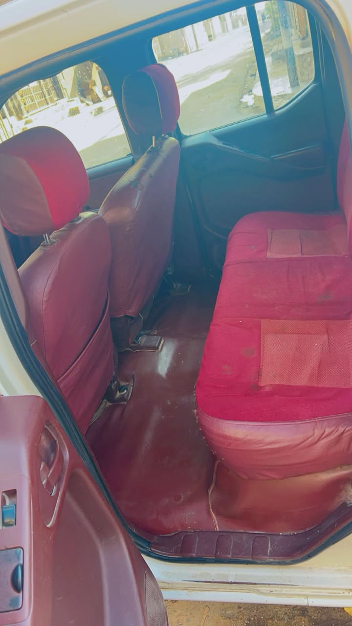 السلام عليكم نيفاره 2011 رقم سليمانيه مكلف بلنشر رقم صاحب السياره ***********
