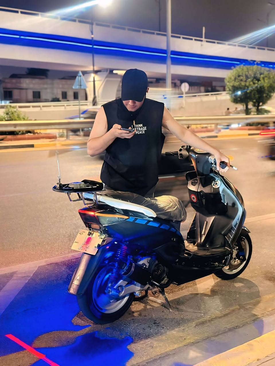 سلام،عليكم دراجه للبيع،سكنس نثيه ياباني 110حساس .الدراجه رياضي، كلجات رياضي،مكينه 58ونص، كهربائيات كامله الدراجه خير من الله رقمي ***********
