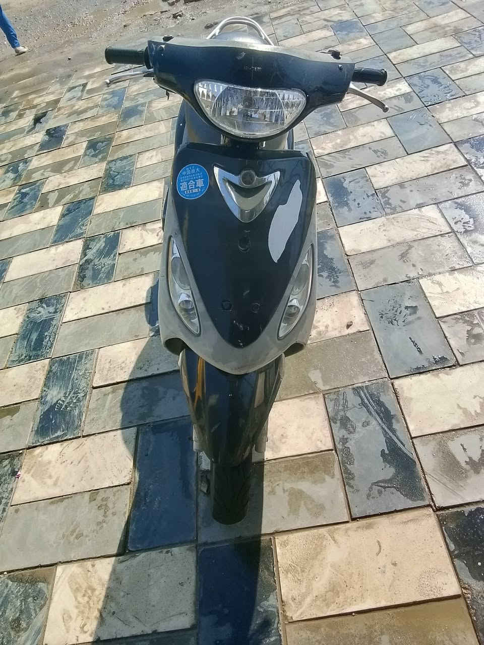 السلام عليكم دراجه منغوليه بلاديه نكره سلف ناقصهه بس ستان تعليك وعداد وهاهيه بلاديه شلعه ومعدل بكل وقت 450 بيه مجال شي بسيط *********** بي واتساب الشعب متواجد فيس
