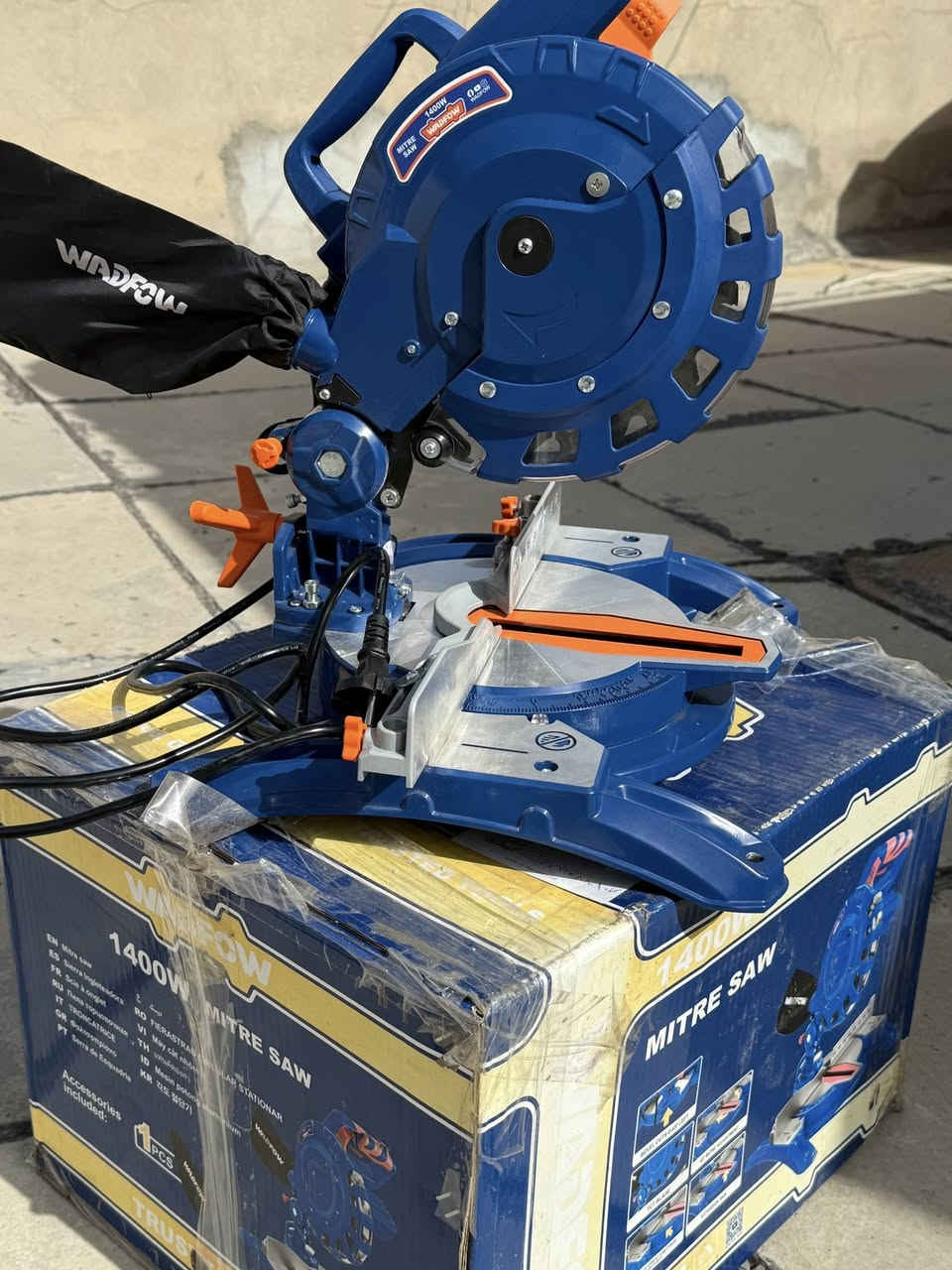 متاح كتر نجاري ماركه ودفو  1400 واط حجم القرص 8 انج جديد غير مستعمل السعر(110) عنواني البصره الطويسه رقم *********** واتساب متواجد ولي ما يعجبه السعر يكلب المنشور
