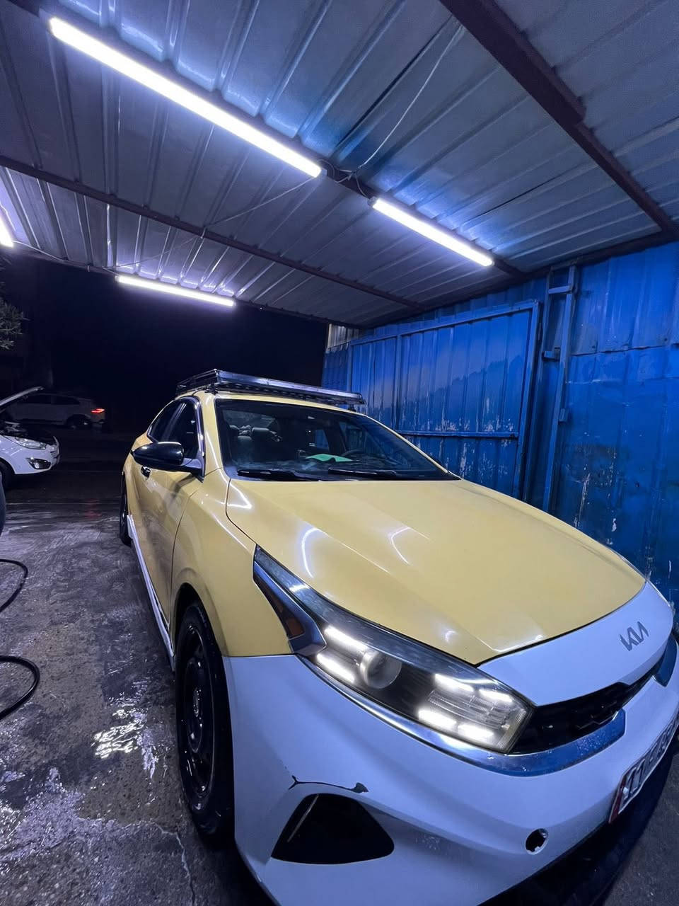 سلام عليكم فورتي موديل 2022 جي تي لاين فول فتحه سقف بيهه منضومه غاز حادث بجم وهاذه رقم الشاصي السعر 140 مكانهه بغداد للستفسار***********
