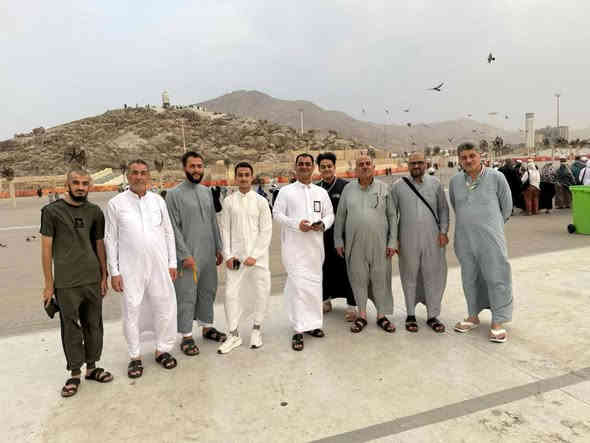 بسم الله وعلى بركة الله 

- يعلن مكتبنا مكتب الحاج عمر كامل الحياني عن عمرة نظام دفع كاش ونظام الاقساط بسعر (550$) ثابت للنظامين الكاش والاقساط .
- ويكون موعد الانطلاق يوم ١٢/٢٠ أن شاء الله تعالى فعلى الراغبين بالذهاب الإسراع في تسليم الجوازات لأن المقاعد محدودة .
- للاستفسار الاتصال على (***********  -   ***********) أو زيارة مكتبنا الكائن في شارع ١٧ تموز مقابل جامع محمد عارف .
