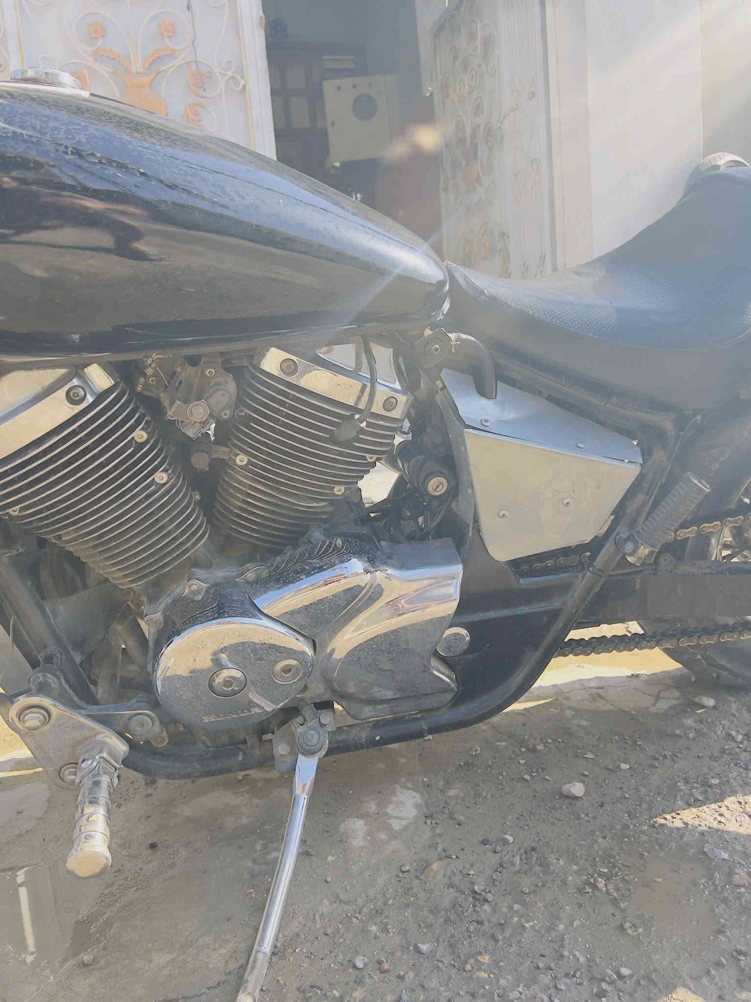 السلام عليكم هوندا سلاشر رقم انكليزي مكاني بغداد زعفرانية دراجة كاملة نكرة سعر١٧ وبيها مجال لاتصال ***********
