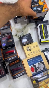 اكسسوارات • القطعة • شحن شامل