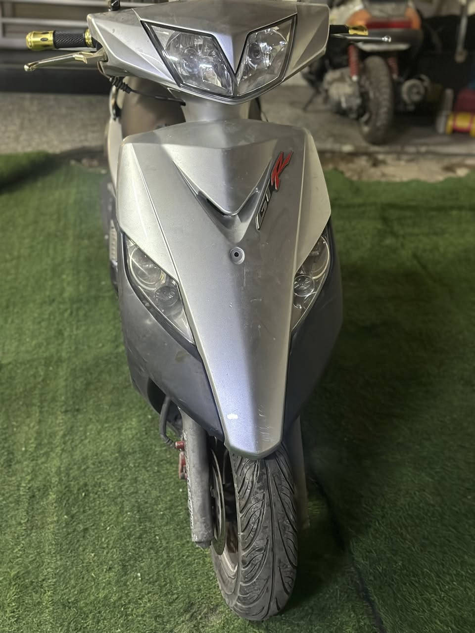 يده مزوده مكينه 58ونص  كلجات بلادي الدراجه شلعه بطناش ومعدل وناعمه وجاهزه مكاني بغداد

السعر 750 مكاني حي جامعه بغداد ***********
