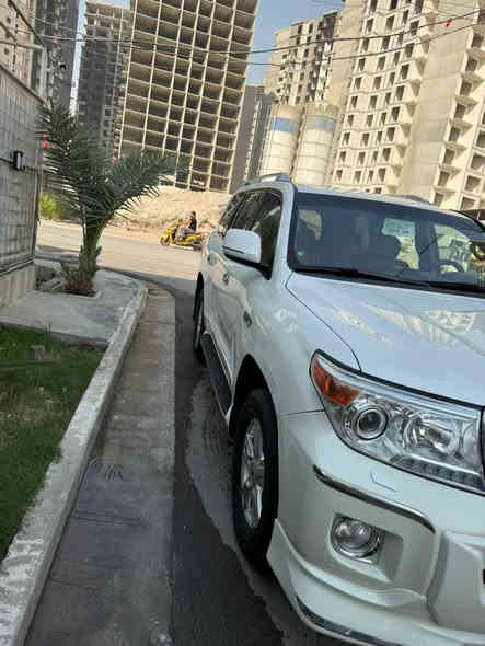 السلام عليكم لاندكروز 2010 محدث 2014
مواصافات بصمه تشغيل بصمه ابواب 
دفع رباعي فتحه سقف 
قطع تبريد انجماد 
حداديه جديده مكينه سته سلندر 
سياره كلش جديده رقم اربيل 
بيه بارده عله كد شبر بل جاملغ اليمنه  مكاني بغداد  
مراوس حسب القناعه 
السعر 330
***********
