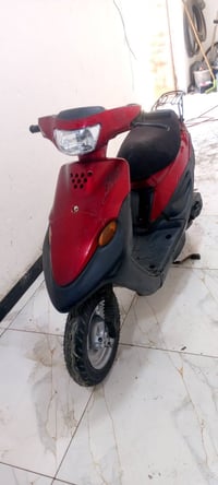 ياماها تسعه ناعم كهربائية شغال سعره300وبيها مجال قليل لشراي كيج بانزين...