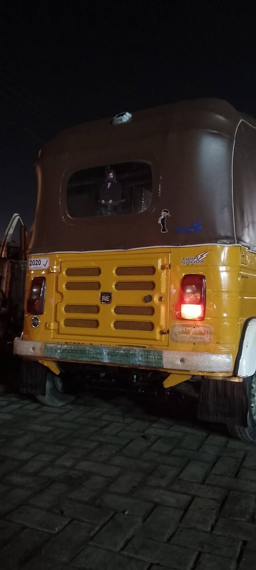 السلام عليكم تكتك موديل 2019  شهر ال 10 مرقمه سنويه
مكينه مشتغلهه ب الشركه فول شغلهه 
كلجات جدد 
كابريتر جديد 
ماشه جديده 
درايم شفتات جدد 
دبلات جدد 
تكتك جاهزه كبل للشارع 
تكتك بيهه الدوسه الاماميه معمره فقط 
و المساطر الخلفيه 
و بيهه باردات خفيفه 
#السعر (5و 750) وبينه مجال
مكاني مدينه الصدر تقاطع كسره وعطش 
***********
