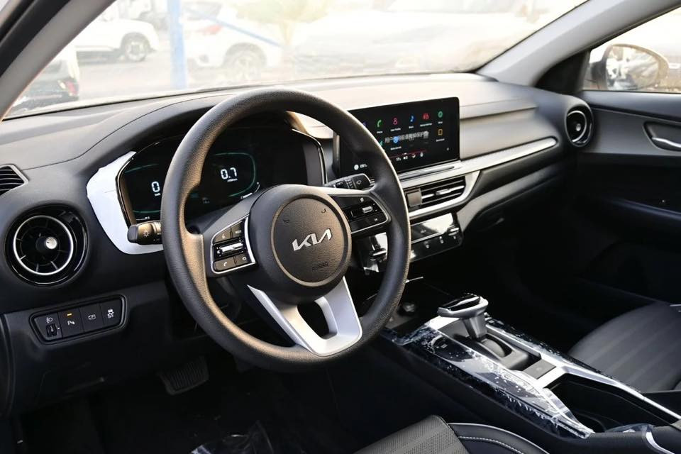 كيا K3
موديل : 2024 
حجم المحرك : 1500cc دبل نوزل
رقم اربيل وكاله أو  تحويل مباشر
كيلو متر 40 الف
المواصفات فول :

• بصمة تشغيل
• بصمة ابواب
• فتحة سقف سلايد
• حساسات اماميه وخلفية
• داخل جلد احمر مميز
• شاشة وكامرة خلفية دوارة
• هاند بريك دكمه واوتو هول
• 4 وضعيات قيادة
• لايت LED امامي وخلفي
• لايت امامي 3 عدسات
• حساس اطارات
• مانع انزلاق
• مري شفط وترحيب
• تحكمات ستيرن

  كفالة عامة. حتى الشخط. فقط باب السايق مبدل وكاله أصلي 

السعر 132$ وبيها مجال بسيط

مكان السيارة : النجف  

للتواصل : *********** أتصال أو واتساب

غير متواجد على الفيسبوك
