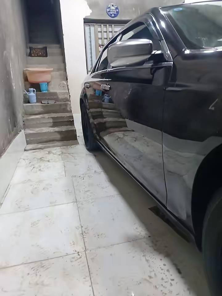 سلام عليكم البيع وباما 2013اصل رقم بغداد دوالي بسمي سنويته ٣١ سياره مكينه ٣٦٠٠وكيرطياره ٨ نمر سياره كفاله من الحادث من الصبغ جاهزه من حداده وتخم تاير تاير ويل بوليسي ١٨ ستدات وطوس سعر 160وبيه مجال رقم ***********
