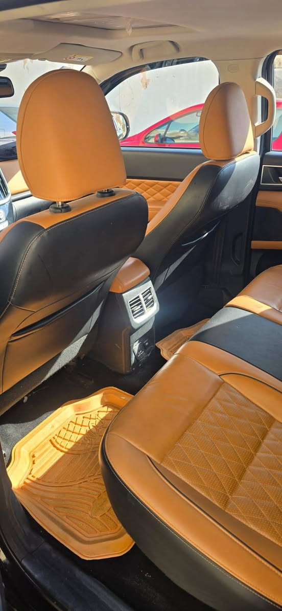 كريت ول باور صيني موديل22 بانزين  للبيع فول الفول  داخل مشمشي
المواصفات : 
- ٤ كامرات 
- رادارات ٣٦٠ مع نقاط عمياء 
- حساس امامي خلفي 
- فتحة سقف 
- نضام المحافظه على المسار مع مثبت سرعه تفاعلي 
- لايت زنون عالي ناصي و الخلفي ليد 
- مقاعد جلد و كهرباء للسائق و الراكب مع تدفئه للمقود 
- شاشه لمس و تدعم الابل كار بلي و الاندرويد اوتو 
- عدادات دجتل مع ٣ ثيمات للعدادات 
- دفع رباعي مستمر مع دف لوك و نضام النزول من المنحدرات و ٣ وضعيات قياده ( سبورت ايكو نورمال ) و دبل خفيف 
- محرك ٢٠٠٠ توربو و كير ٨ سرعات zf مع وجود شفتات للتبديل خلف المقود 
- اوتو بارك مع اوتو هولد 
- مانع تصادم امامي 
- تشغيل عن بعد 
- حالياً ماشيه السيارة 66الف وقابله للزياده    
- منافذ طاقه و يو اس بي و فيش كهرباء 
- شاحن لاسلكي 
- سيارة جاهزة من كلشي كير مكينة تبريد 
رقم مثنى  دولي جديد شرط التحويل
  وارد كويتي الغانم  السعر 165 وبي مجال للطيبين للعم اني مكلف بل نشر رقم صاحب السياره ‏‪***********‬‏ حجي علي  الحاج علي عبد جواد
