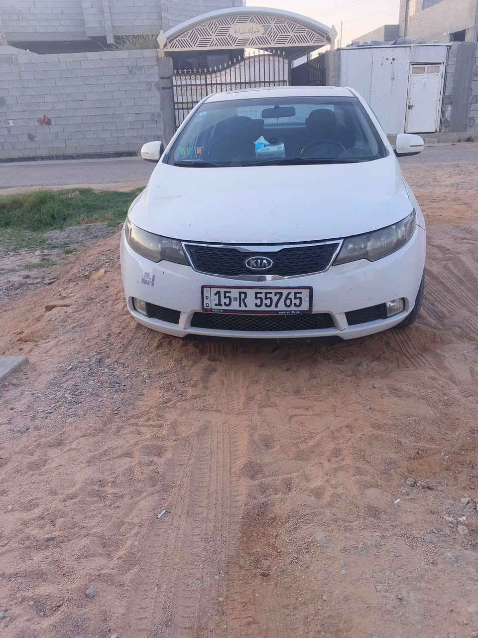 كيا سيراتو موديل 2012 خليجي
رقم انبار جديد شرط التحويل والغرامات 

السيارة محرك وكير شرط 

محرك 1600 دوش شرط لا تنقيص ولا تبخير 

كير 6 نمر شرط 

تبريد ثلج 

صدر امامي وخلفي جديد 

تخم تايرات جدد 

امري شفط 

تحكم امري كهربائي 

اشاير بالمري 

تحكم مقود

شفتات استيرن 

اربع دسك 

السيارة  بيه 4 قطع بس ابيع حزام

السيارة جديدة داخل وخارج وترايها زيرو 

السيارة بسعر مناسب جدا

او مراوس حسب القناعه 

للتواصل ***********
