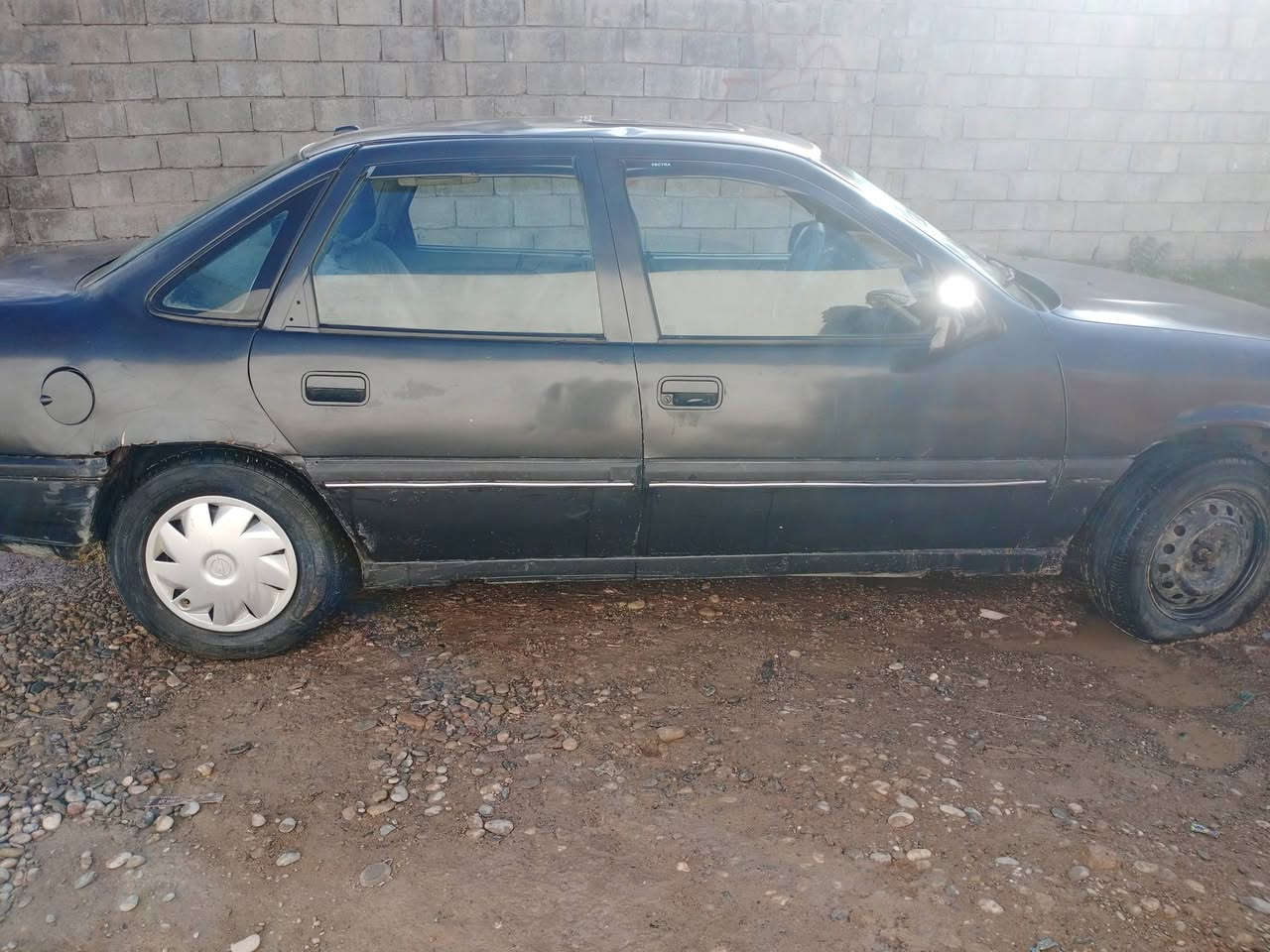 السلام عليكم سياره للبيع فكتوره حجم 20 الاستفسار عن الرقم***********
