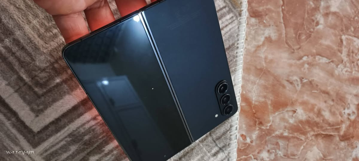 فولد 5 ذاكره 512  ويا كيبل فقط شعندك مرواس من الكوت او بيع متوفر توصيل السعر اتصل او راسل خاص ***********
