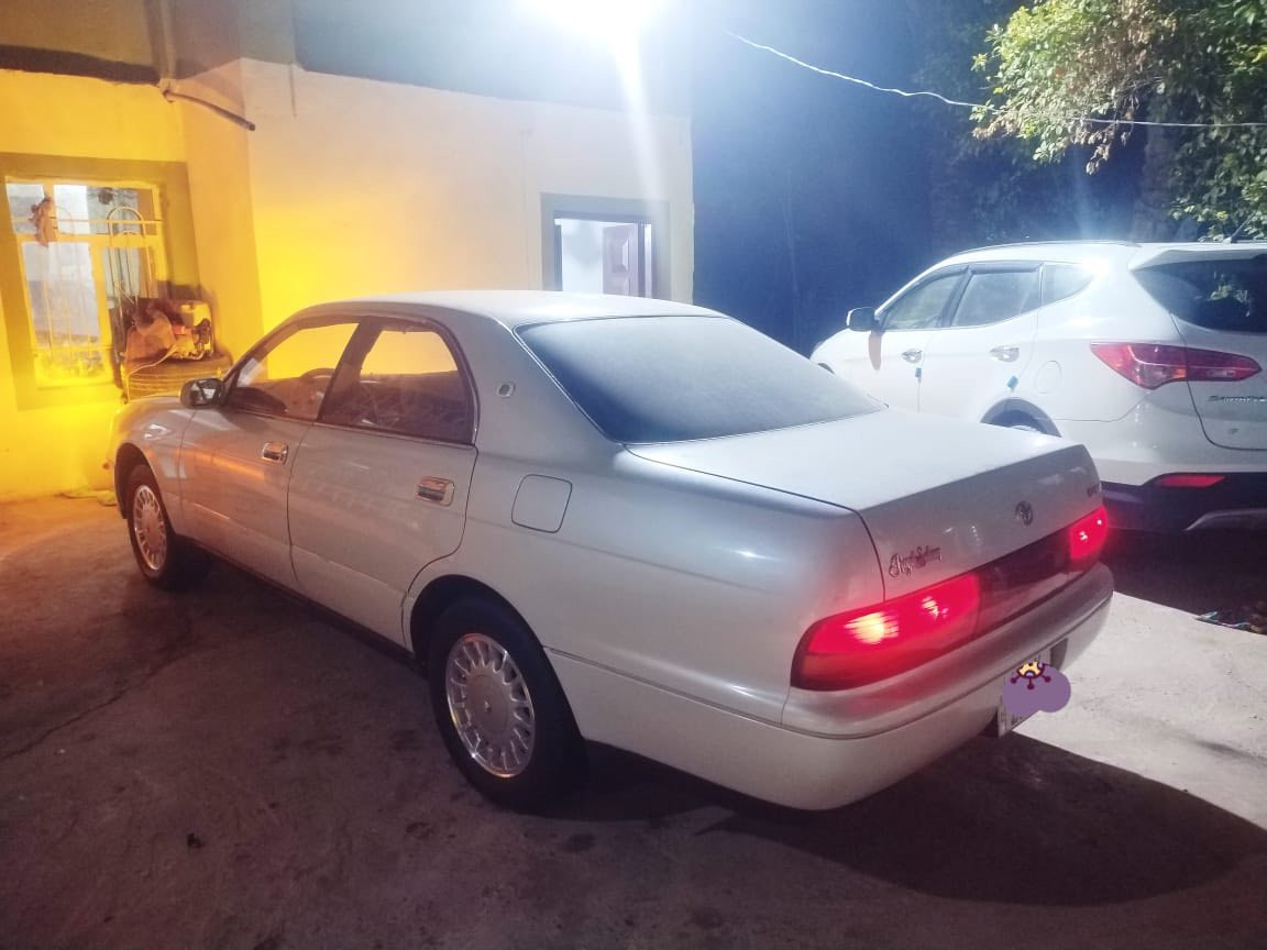 السلام عليكم بطه متصل للبيع مكفوله من الصبغ والبارد والضربه حداديه اماميه وخلفيه جديده محرك ٢٥٠٠ ديلكو جديده استوه مشدود تبريد شغال كهربائيات كله شغاله رقم بغداد دولي باسمي  السعر ٧٥وبيه مجال مكاني بابل للاستفسار ***********
