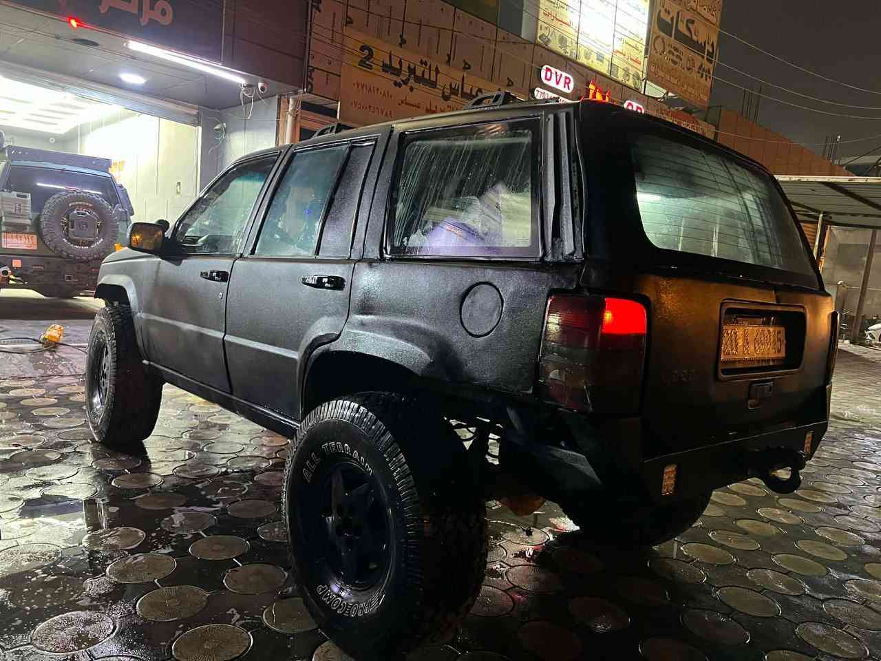 السلام عليكم للبيع وذا مراوس عادي  جيب كراند رقم دياله محرك VVT3000
***********
