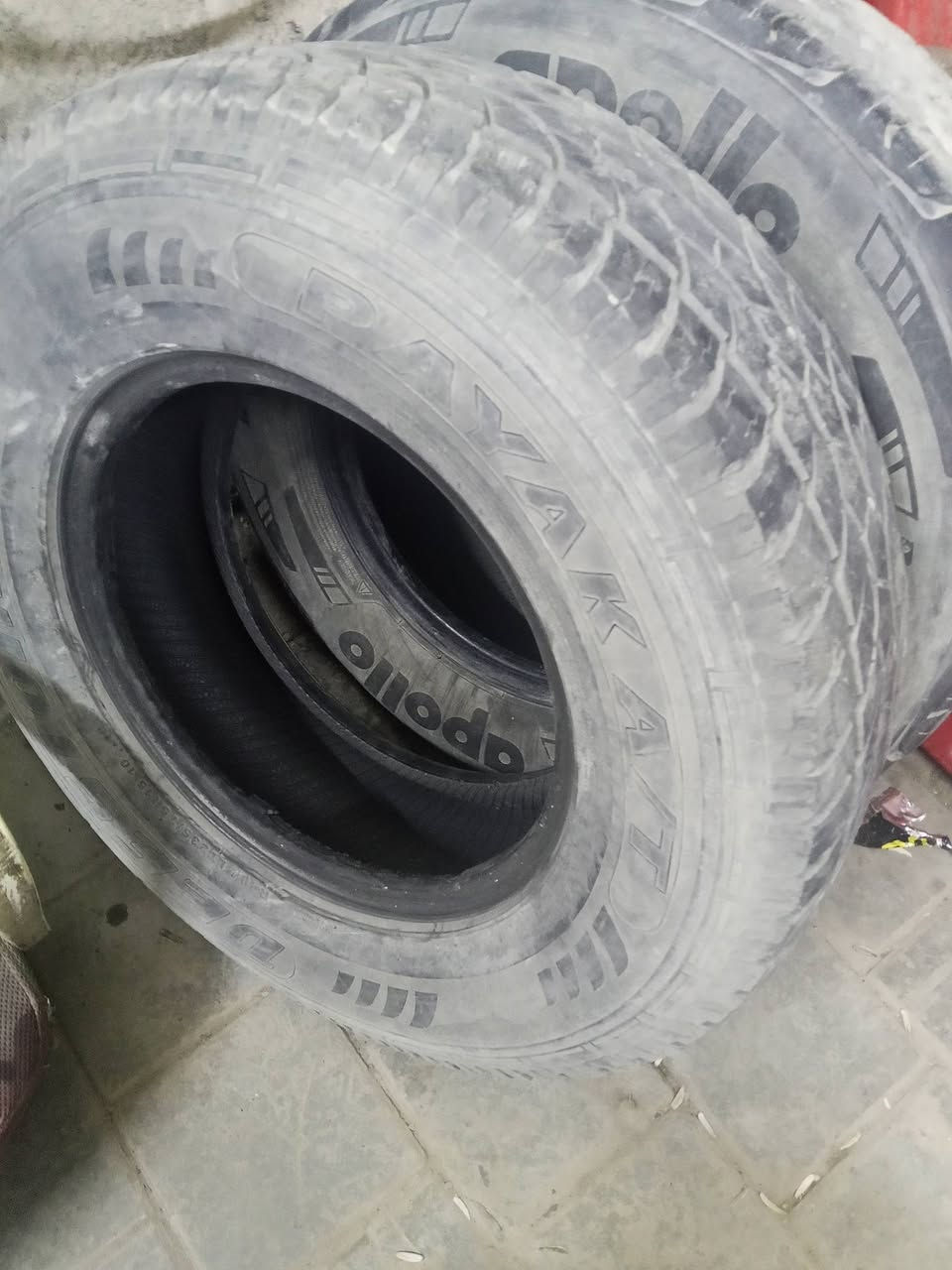 .
السلام عليكم زوج تايرات للبيع 
القياس 253/75/15
التك الثاني 215/75/15
نضيفات 
السعر 75وبيهن مجال
بغداد مدينه الصدر حي طارق الوسط 
***********
