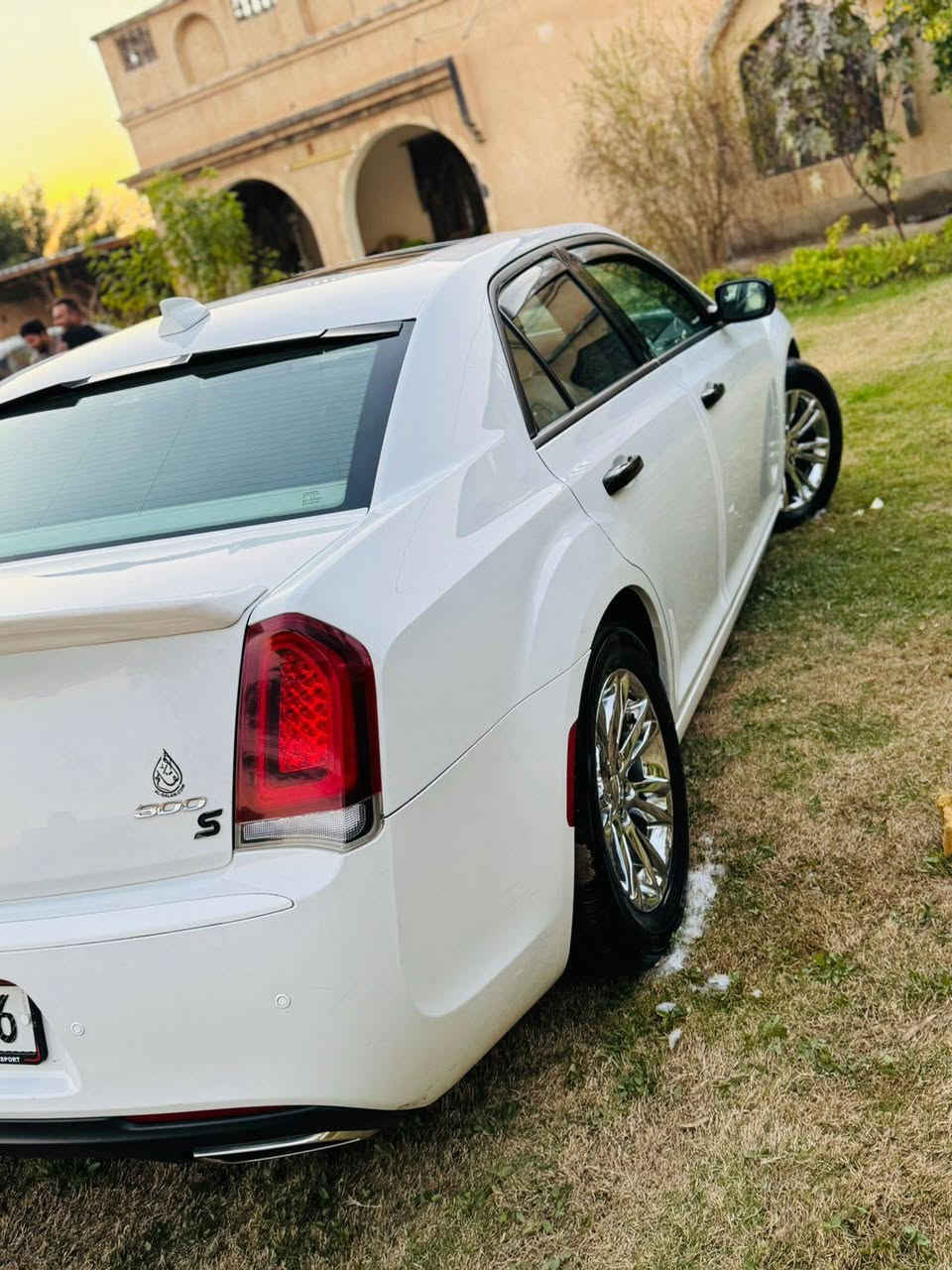 سلام عليكم اوبامه موديل 2019 وارد كندي فول مواصفات حساس اوبرده خلفيه اودمام اوفتحه الداخل بيجي  سياره كلش ماشيه 102 جديده ماتصرف عليهه الف سياره بيهه جاملغ فقط *********** الستفسار ع رقمي
