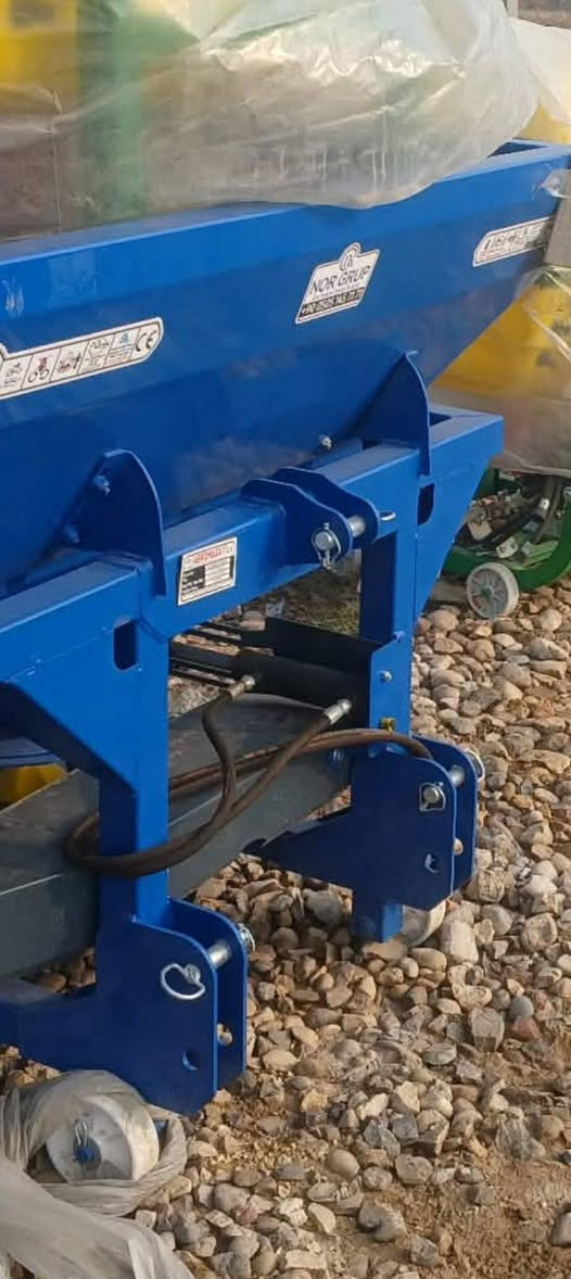 سلام عليكم ناثره  هودريلك للبيع اخر قطع مناسبه كلش 🔥 انسب السعار
العنوان واسط العزيزيه رقم ***********/***********
