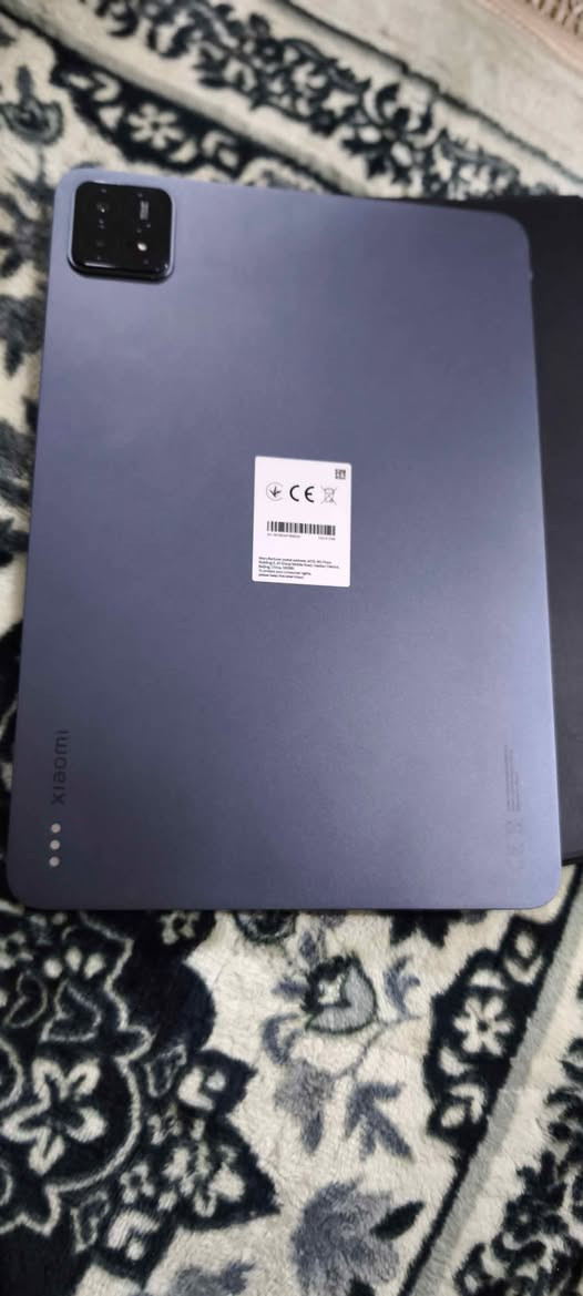 ايباد 6 اس برو استعمال قليل جدا مرتب ونضيف المكان بابل الحله *********** حلة, بابل
