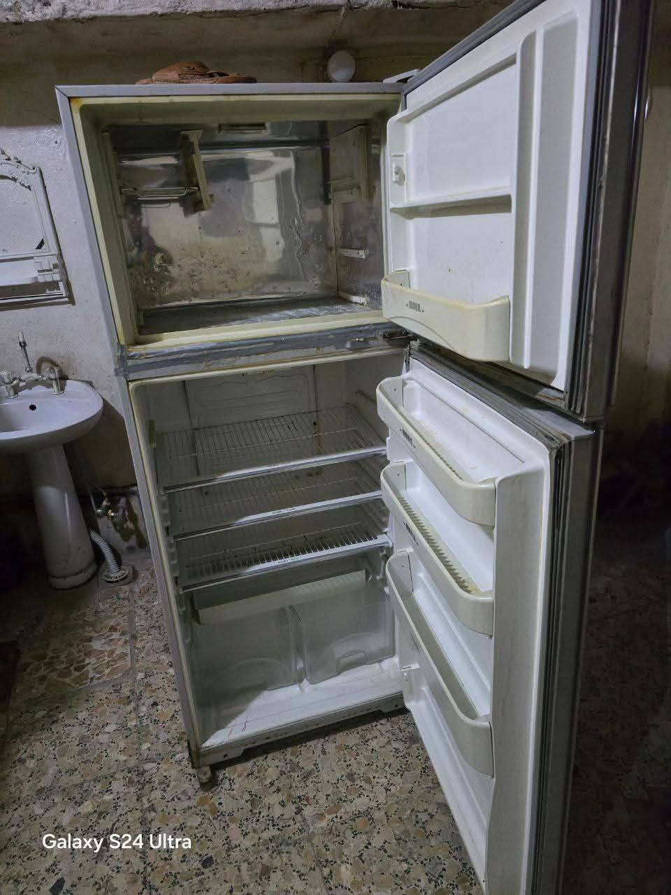 ثلاجه اخت الجديده اكبر حجم ع شرط ثلج فوك الجوه العنوان حله ورديه خارج قرب علوت المخضر يم البسطيات مال المخضر  ***********
