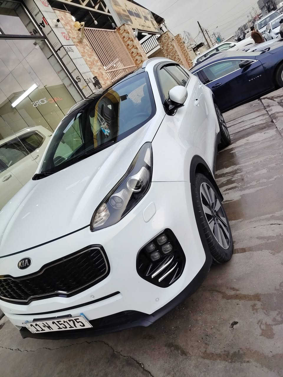 سبورتج ٢٠١٧ خليجي ماشيه ٧٦ الف
محرك ٢٠٠٠ دوش
بانوراما
بصمه
كشنات جلد
كشنات كهرباء
حساس امامي خلفي
شاشه تاب
كامره خلفيه
مود درايف
زراك لايت
بروجكتر رباعي
تبريد شاشه
بكلايت لد

سعر ١٨٣ بيه مجال بسيط
رقم بغداد
للتصال ***********
