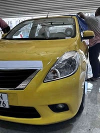 تحيه طيبه الاخوه  الأعزاء نيسان صني هندي ٢٠١٤ ماشيه ١١٢ اللف السياره ن...