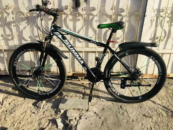 سلام عليكم للبيع 
بايسكل جبلي 

سعر 110 وبي مجال 

مكاني بغداد البنوك رقم ***********

او*********** او خاص
