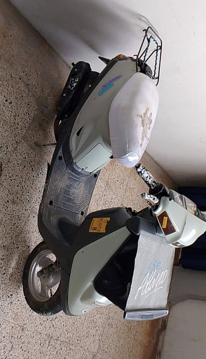 ماطور بزون ابو البرده معمر للبيع السعر 250     ***********  ***********
